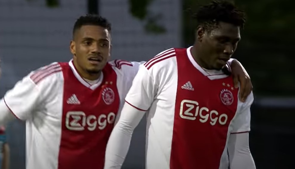 Spitspositie Ajax